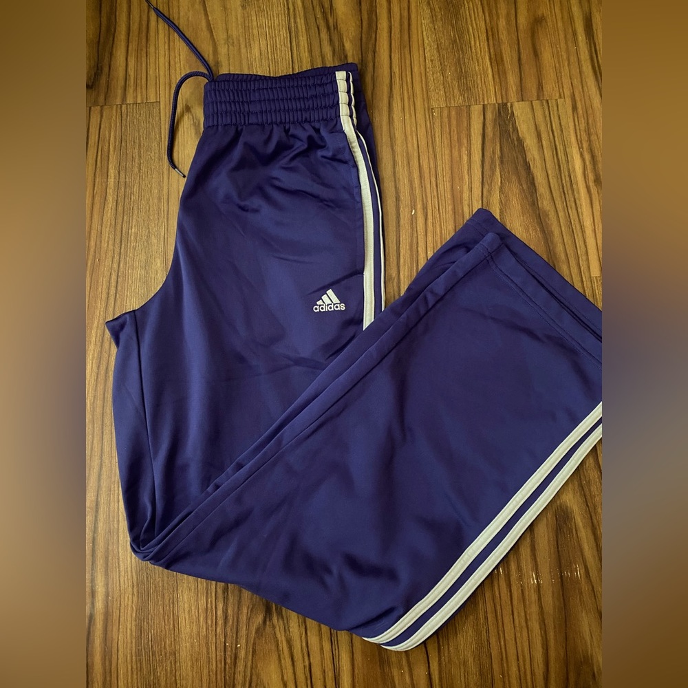 Adidas Small - image 1